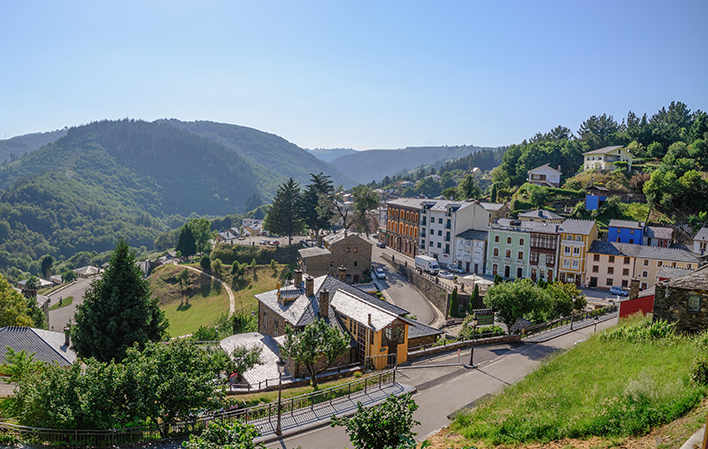 santa-eulalia-de-oscos-destacada-vista-panoramica-de-santalla